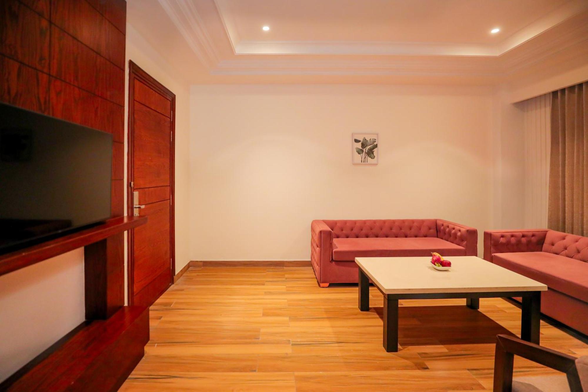 Regenta Place Phagwara By Royal Orchid Hotels Limited Exterior foto